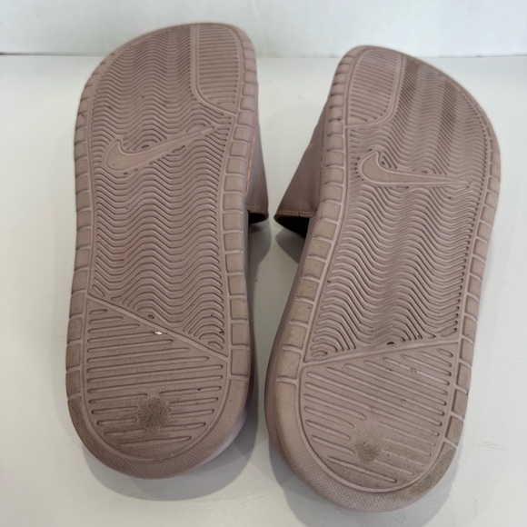 Nike size 11 Pink Slide Sandals - Picture 6 of 11